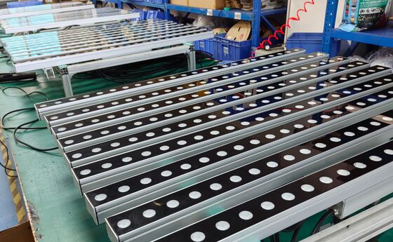 18-48W অ্যালুমিনিয়াম এলইডি ওয়াল প্রোফাইল 24pcs এলইডি আলোর উত্স বৈশিষ্ট্যযুক্ত ইনডোর এবং আউটডোর ওয়াল আলো প্রকল্পের জন্য উপযুক্ত