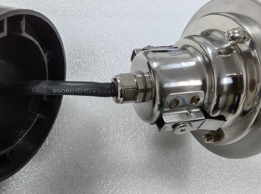 98mmx88mm ওয়াটারপ্রুফ পুল এলইডি 3W উচ্চ উজ্জ্বলতা ডুবযোগ্য আলো সুইমিং পুল এবং বহিরঙ্গন জল বৈশিষ্ট্য জন্য আদর্শ