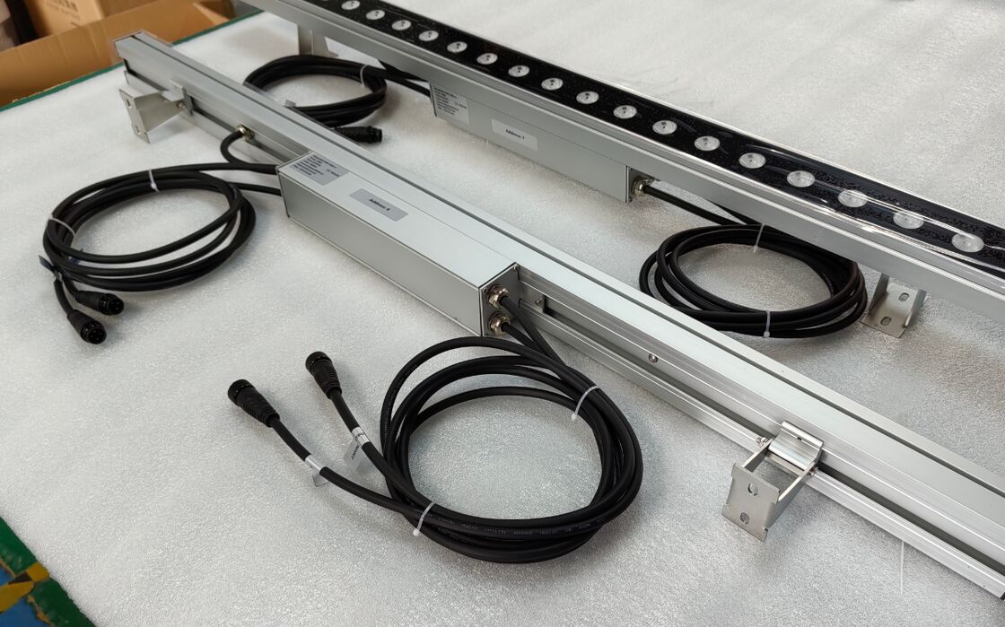 3 বছরের গ্যারান্টি সময় LED ওয়াল ওয়াশার লাইট অ্যালুমিনিয়াম খাদ 1m দৈর্ঘ্য এবং আলোকসজ্জা সমাধান স্থাপত্য ফ্যাসেড আলোর জন্য